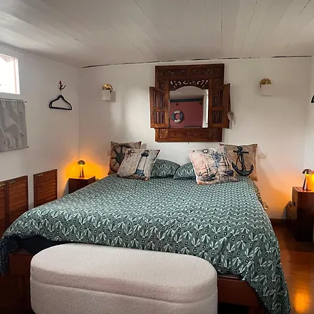 Hotel en barco Péniche Helios Metz